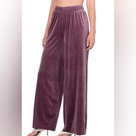 Zenana EUC XL Women's Purple Velvet Wide-Leg Pants Waist 20 Flat Inseam 31 - Picture 2 of 6